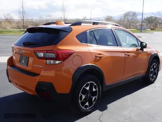 2020 Subaru Crosstrek Premium with VIN JF2GTAPC1LH278392, listed as a Copart auction lot 52633985 with 105,000 mi miles and Salvage Title. Bid and sale history available at carsss.com. Image 3.