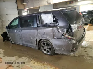 2011 Toyota Sienna SE with VIN 5TDXK3DC4BS119068, listed as a Copart auction lot 45960275 with 73,252 mi miles and Salvage Title. Bid and sale history available at carsss.com. Image 2.