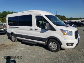 2021 Ford Transit Passenger XL with VIN 1FBAX2C84MKA04547, listed as a Copart auction lot 72682074 with 87,077 mi miles and Salvage Title. Bid and sale history available at DreamBid. Image 4.