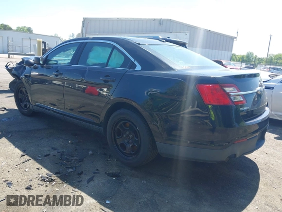 2017 Ford Police Interceptor z VIN 1FAHP2MK5HG103848, wystawiony jako IAAI lot #42042387 z przebiegiem Nie podano mil oraz . Historia ofert i sprzedaży dostępna na DreamBid. Obrazek 3.