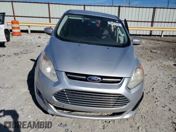 2013 Ford C-Max SE z VIN 1FADP5AU6DL505465, wystawiony jako Copart lot #80051234 z przebiegiem 179 343 mil mil oraz Czysty tytuł • Clean title. Historia ofert i sprzedaży dostępna na DreamBid. Obrazek 5.