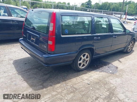 2000 Volvo V70 with VIN YV1LW61J7Y2650265, listed as a IAAI auction lot 42618821 with 234,931 mi miles and . Bid and sale history available at DreamBid. Image 4.