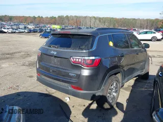 2020 Jeep Compass Latitude w/Sun/Safety Pkg with VIN 3C4NJCBB2LT241780, listed as a IAAI auction lot 41118805 with 74,891 mi miles. Bid and sale history available at carsss.com. Image 4.