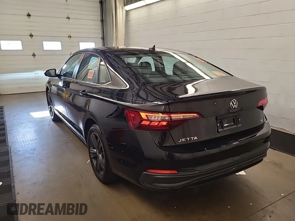 2023 Volkswagen Jetta SE with VIN 3VWEM7BUXPM009957, listed as a IAAI auction lot 42805780 with 2,429 mi miles and . Bid and sale history available at DreamBid. Image 24.