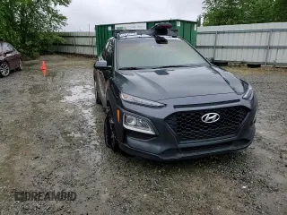 2021 Hyundai Kona SE z VIN KM8K12AA8MU742150, wystawiony jako Copart lot #56840555 z przebiegiem 67 371 mil mil oraz Szkoda całkowita • Salvage title. Historia ofert i sprzedaży dostępna na DreamBid. Obrazek 14.