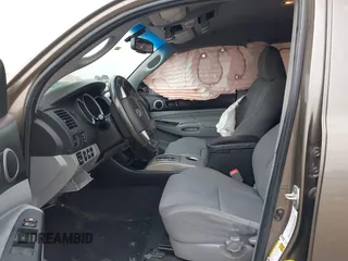 2013 Toyota Tacoma with VIN 3TMLU4EN6DM118537, listed as a IAAI auction lot 41824193 with 158,504 mi miles and . Bid and sale history available at DreamBid. Image 5.