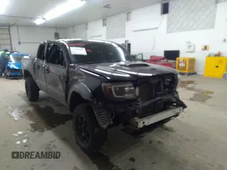 2009 Toyota Tacoma z VIN 3TMMU52N69M013793, wystawiony jako IAAI lot #41609065 z przebiegiem 272 292 mil mil oraz . Historia ofert i sprzedaży dostępna na DreamBid. Obrazek 1.