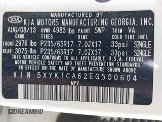 2014 Kia Sorento LX with VIN 5XYKTCA62EG500604, listed as a IAAI auction lot 40404770 with 1 mi miles. Bid and sale history available at carsss.com. Image 9.