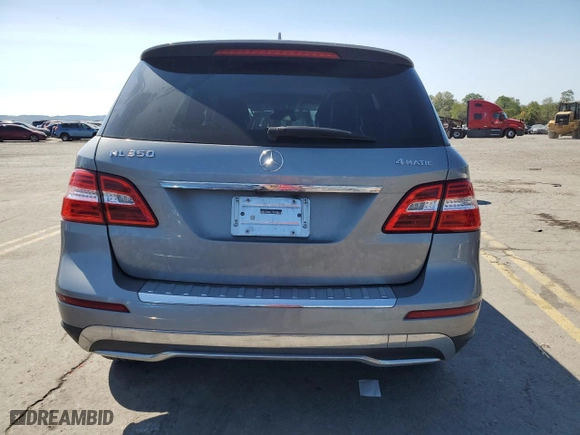 2012 Mercedes-Benz M-Class ML 350 with VIN 4JGDA5HB6CA024959, listed as a Copart auction lot 71183904 with 231,398 mi miles and Salvage Title. Bid and sale history available at carsss.com. Image 6.