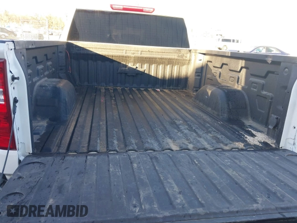 2022 Chevrolet Silverado 1500 Custom Trail Boss with VIN 3GCPDCEDXNG573426, listed as a IAAI auction lot 41034684 with 29,033 mi miles and . Bid and sale history available at DreamBid. Image 17.