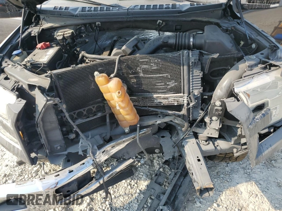 2016 Ford F-150 XL z VIN 1FTEW1CF2GKD27346, wystawiony jako Copart lot #59405745 z przebiegiem 105 644 mil mil oraz Szkoda całkowita • Salvage title. Historia ofert i sprzedaży dostępna na DreamBid. Obrazek 11.