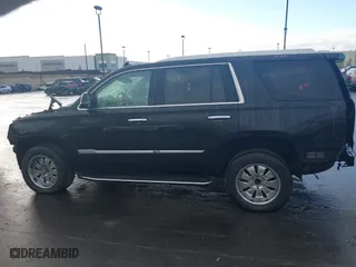 2018 Cadillac Escalade Luxury with VIN 1GYS4BKJ0JR111346, listed as a IAAI auction lot 41425051 with 92,021 mi miles. Bid and sale history available at carsss.com. Image 15.
