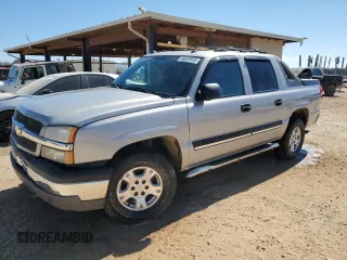 2004 Chevrolet Avalanche Z71 with VIN 3GNEK12T34G239063, listed as a Copart auction lot 46931915 with 226,794 mi miles and Salvage Title. Bid and sale history available at carsss.com. Image 1.