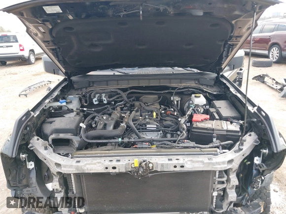 2023 Ford Bronco z VIN 1FMDE5BHOPLB83665, wystawiony jako IAAI lot #41520897 z przebiegiem 16 678 mil mil oraz . Historia ofert i sprzedaży dostępna na DreamBid. Obrazek 10.