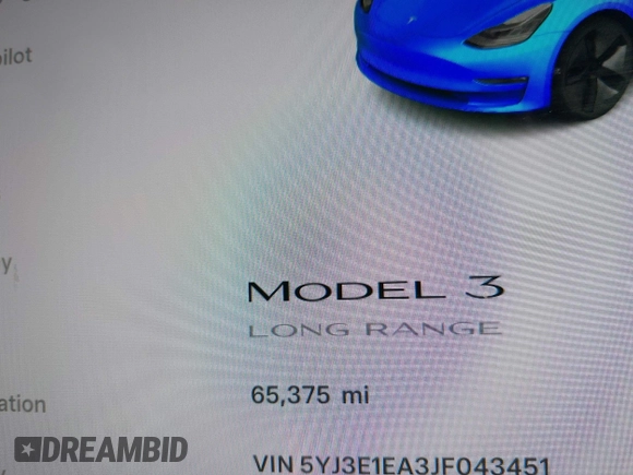 2018 Tesla Model 3 Long Range Battery z VIN 5YJ3E1EA3JF043451, wystawiony jako IAAI lot #41529214 z przebiegiem 65 375 mil mil oraz . Historia ofert i sprzedaży dostępna na DreamBid. Obrazek 16.