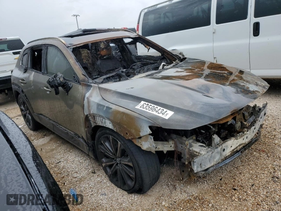 2024 Mazda CX-50 2.5 Turbo with VIN 7MMVABXY1RN188344, listed as a Copart auction lot 63596434 with Not Provided miles and Non Repairable. Bid and sale history available at DreamBid. Image 4.