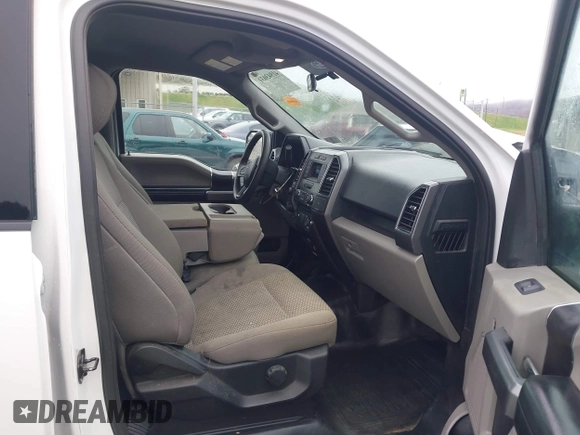2018 Ford F-150 XL with VIN 1FTEW1EP3JFD62659, listed as a IAAI auction lot 41943031 with 34,407 mi miles. Bid and sale history available at carsss.com. Image 5.