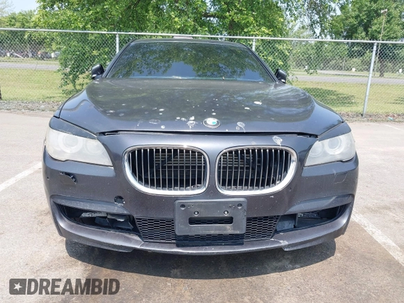 2010 BMW 7 Series 750Li with VIN WBAKB8C50ACY64262, listed as a IAAI auction lot 42433667 with 121,008 mi miles and . Bid and sale history available at DreamBid. Image 12.