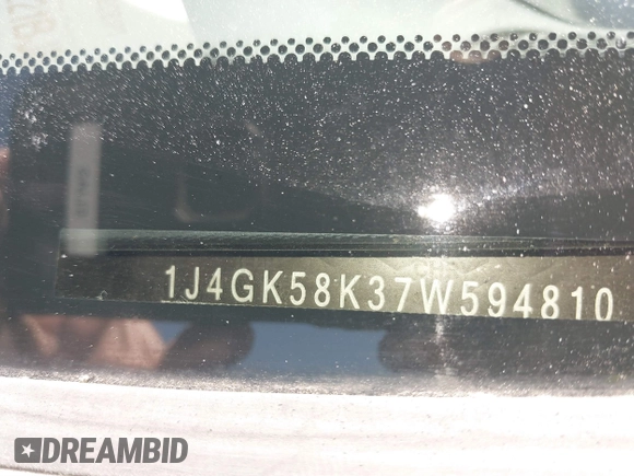 2007 Jeep Liberty Limited with VIN 1J4GK58K37W594810, listed as a IAAI auction lot 41850076 with 266,917 mi miles and . Bid and sale history available at DreamBid. Image 9.