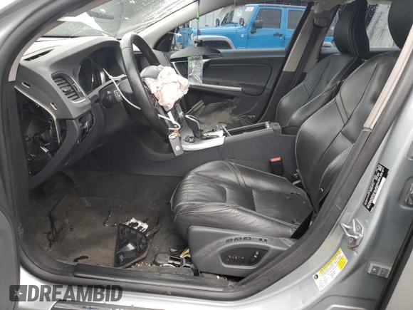 2017 Volvo S60 Dynamic with VIN YV140MTL5H2433497, listed as a Copart auction lot 54006105 with 71,520 mi miles and Salvage title. Bid and sale history available at DreamBid. Image 7.