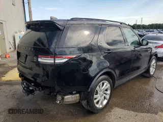 2020 Land Rover Discovery SE with VIN SALRG2RV2L2431051, listed as a Copart auction lot 60125004 with 32,134 mi miles and Salvage Title. Bid and sale history available at carsss.com. Image 3.