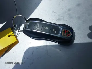 2018 Porsche Panamera 4S с VIN WP0AB2A76JL131763, выставлен на аукционе IAAI как лот 42038086 с пробегом 68 121 миль миль и . История ставок и продаж доступна на DreamBid. Изображение 11.