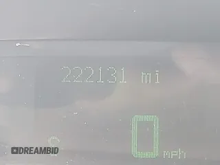 2006 Lincoln Town Car Signature z VIN 1LNHM81VX6Y635829, wystawiony jako IAAI lot #42212464 z przebiegiem 222 131 mil mil oraz . Historia ofert i sprzedaży dostępna na DreamBid. Obrazek 7.