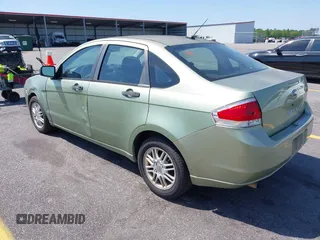 2008 Ford Focus SE with VIN 1FAHP35N98W252459, listed as a IAAI auction lot 42020107 with 173,210 mi miles. Bid and sale history available at carsss.com. Image 3.