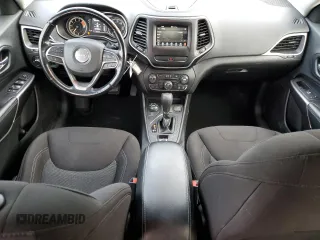 2020 Jeep Cherokee Latitude with VIN 1C4PJMCX8LD530824, listed as a Copart auction lot 82515704 with 63,611 mi miles and Clean Title. Bid and sale history available at carsss.com. Image 8.