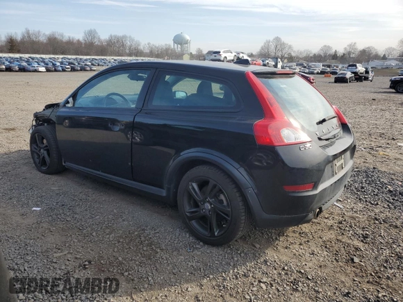 2013 Volvo C30 T5 z VIN YV1672MK2D2303931, wystawiony jako Copart lot #50793765 z przebiegiem 135 889 mil mil oraz Szkoda całkowita • Salvage title. Historia ofert i sprzedaży dostępna na DreamBid. Obrazek 2.