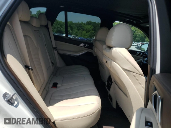 2019 BMW X5 xDrive40i with VIN 5UXCR6C5XKLL61071, listed as a Copart auction lot 60158945 with 67,631 mi miles and Salvage title. Bid and sale history available at DreamBid. Image 11.