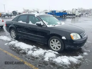 2005 Ford Five Hundred Limited with VIN 1FAFP28135G163356, listed as a IAAI auction lot 41625946 with 160,869 mi miles. Bid and sale history available at carsss.com. Image 1.