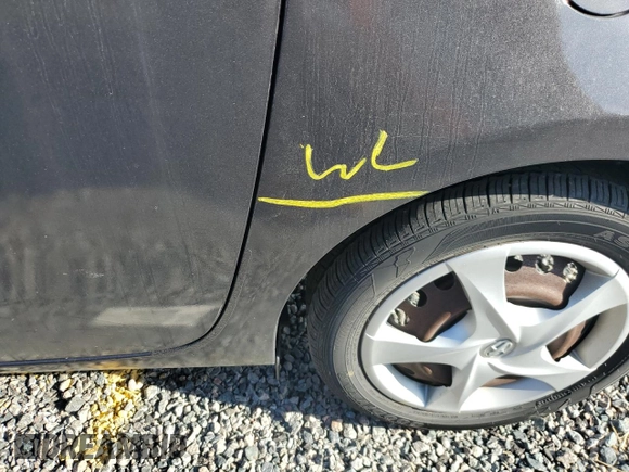 2013 Scion iQ with VIN JTNJJXB04DJ022845, listed as a Copart auction lot 73722044 with 25,108 mi miles and Salvage title. Bid and sale history available at DreamBid. Image 12.