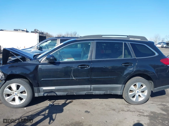 2012 Subaru Outback 3.6R Limited with VIN 4S4BRDLC1C2270578, listed as a IAAI auction lot 41827186 with 149,567 mi miles. Bid and sale history available at carsss.com. Image 14.