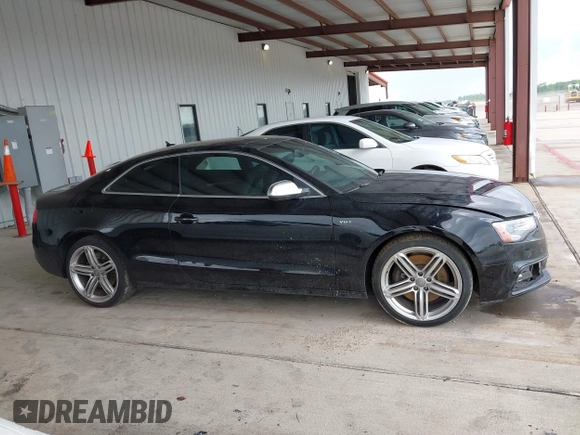 2013 Audi S5 Premium Plus z VIN WAUCGAFR7DA031148, wystawiony jako IAAI lot #42112636 z przebiegiem 89 036 mil mil oraz . Historia ofert i sprzedaży dostępna na DreamBid. Obrazek 13.