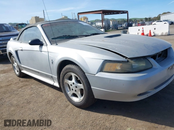 2000 Ford Mustang with VIN 1FAFP4445YF170265, listed as a IAAI auction lot 41629659 with 144,958 mi miles. Bid and sale history available at carsss.com. Image 1.
