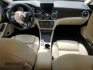 2016 Mercedes-Benz GLA 250 z VIN WDCTG4EB1GJ201124, wystawiony jako Copart lot #55501565 z przebiegiem Nie podano mil oraz Szkoda całkowita • Salvage title. Historia ofert i sprzedaży dostępna na DreamBid. Obrazek 8.