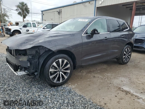2023 Volvo XC60 Core z VIN YV4L12DV3P1203526, wystawiony jako Copart lot #78792564 z przebiegiem 28 910 mil mil oraz Szkoda całkowita • Salvage title. Historia ofert i sprzedaży dostępna na DreamBid. Obrazek 1.