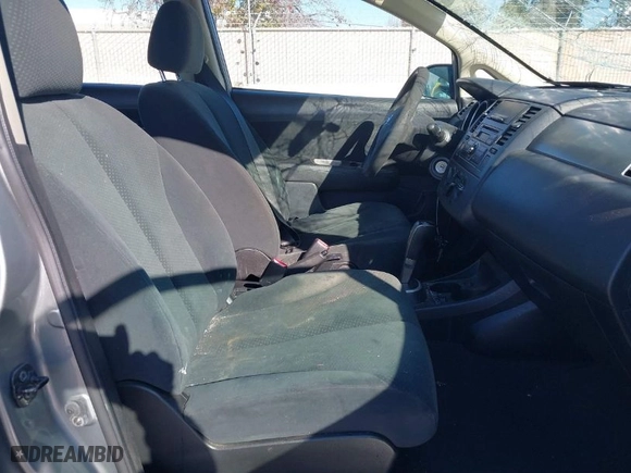 2010 Nissan Versa 1.8 S with VIN 3N1BC1AP2AL450998, listed as a IAAI auction lot 41433147 with 88,535 mi miles. Bid and sale history available at carsss.com. Image 5.
