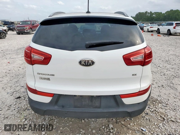 2013 Kia Sportage EX z VIN KNDPCCA29D7434437, wystawiony jako Copart lot #57657125 z przebiegiem 131 625 mil mil oraz Szkoda całkowita • Salvage title. Historia ofert i sprzedaży dostępna na DreamBid. Obrazek 6.