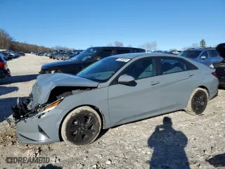 2021 Hyundai Elantra SEL with VIN KMHLM4AG5MU065375, listed as a Copart auction lot 81595654 with 35,970 mi miles and Salvage Title. Bid and sale history available at carsss.com. Image 1.
