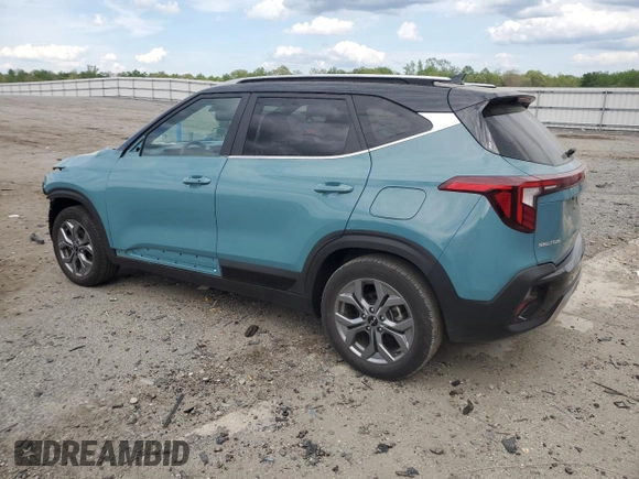2024 Kia Seltos S z VIN KNDEU2AA2R7526583, wystawiony jako Copart lot #53225785 z przebiegiem 10 804 mil mil oraz Szkoda całkowita • Salvage title. Historia ofert i sprzedaży dostępna na DreamBid. Obrazek 2.
