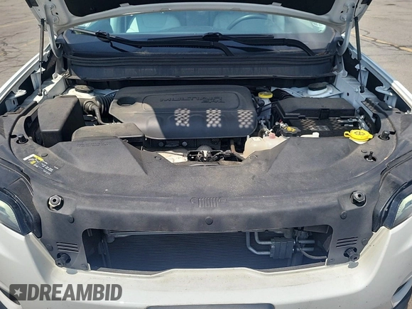 2021 Jeep Cherokee Altitude with VIN 1C4PJMLB9MD211826, listed as a IAAI auction lot 42666661 with 47,838 mi miles and . Bid and sale history available at DreamBid. Image 35.