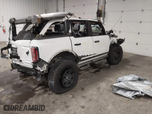 2024 Ford Bronco Wildtrak z VIN 1FMEE2BP9RLA70391, wystawiony jako IAAI lot #41639603 z przebiegiem 11 086 mil mil oraz . Historia ofert i sprzedaży dostępna na DreamBid. Obrazek 4.