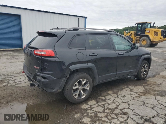 2014 Jeep Cherokee Trailhawk with VIN 1C4PJMBS6EW211385, listed as a Copart auction lot 55923255 with 162,753 mi miles and Clean title. Bid and sale history available at DreamBid. Image 3.