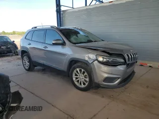 2020 Jeep Cherokee Latitude with VIN 1C4PJLCB1LD543946, listed as a Copart auction lot 56548405 with 112,387 mi miles and Salvage title. Bid and sale history available at DreamBid. Image 4.