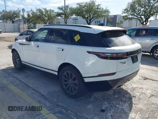 2018 Land Rover Range Rover Velar R-Dynamic SE z VIN SALYL2RV3JA743812, wystawiony jako IAAI lot #40842422 z przebiegiem 35 208 mil mil oraz . Historia ofert i sprzedaży dostępna na DreamBid. Obrazek 3.