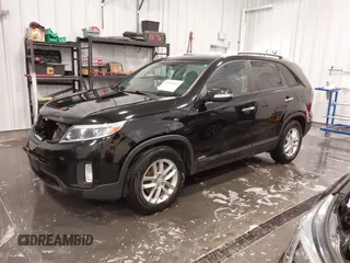 2015 Kia Sorento LX with VIN 5XYKTCA68FG616469, listed as a IAAI auction lot 41980440 with 122,350 mi miles. Bid and sale history available at carsss.com. Image 2.