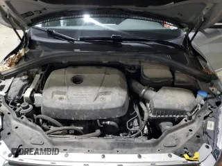 2017 Volvo XC60 Dynamic z VIN YV440MRR8H2115968, wystawiony jako Copart lot #84328474 z przebiegiem 89 953 mil mil oraz Szkoda całkowita • Salvage title. Historia ofert i sprzedaży dostępna na DreamBid. Obrazek 13.