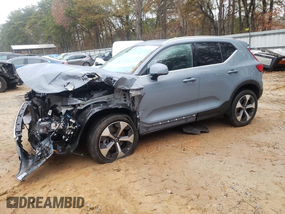 2023 Volvo XC40 Plus Bright Theme with VIN YV4L12UN4P2078384, listed as a Copart auction lot 84097054 with 13,602 mi miles and Salvage Title. Bid and sale history available at DreamBid. Image 1.